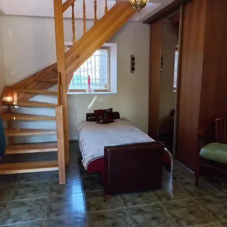 Apartment Toompuiestee Hoovimaja Reval